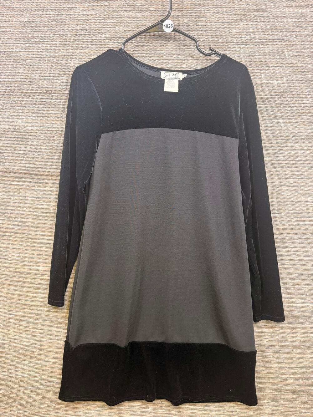 CDC Dress Womens 10 Black Gray Colorblock Velvet Shift Long Sleeve Short
